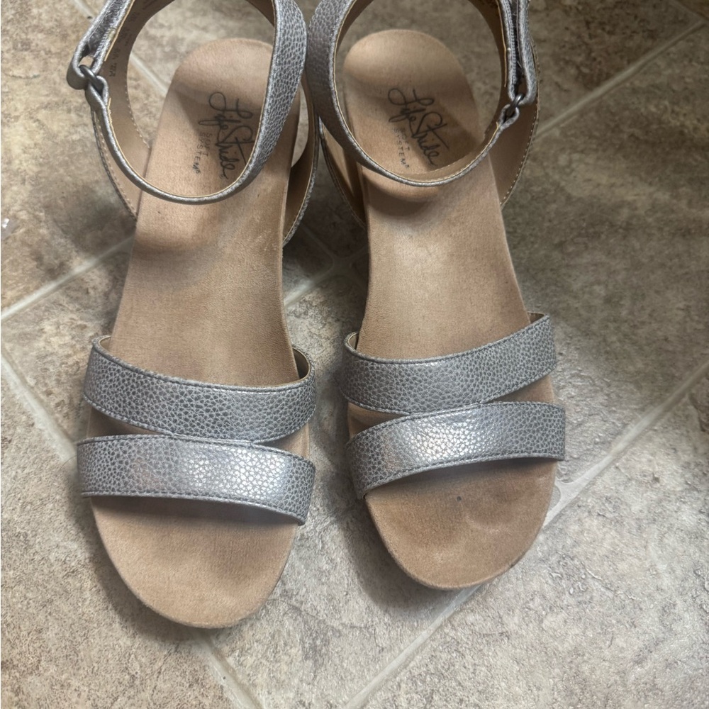 Life Stride Metallic Gray Sandals